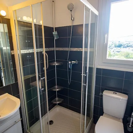 Appartement Studio Avec Piscine *
